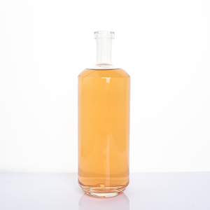 Custom Design Clear Spirits Glass Bottles 1000Ml Vodka Glass Bottle Manufacturer